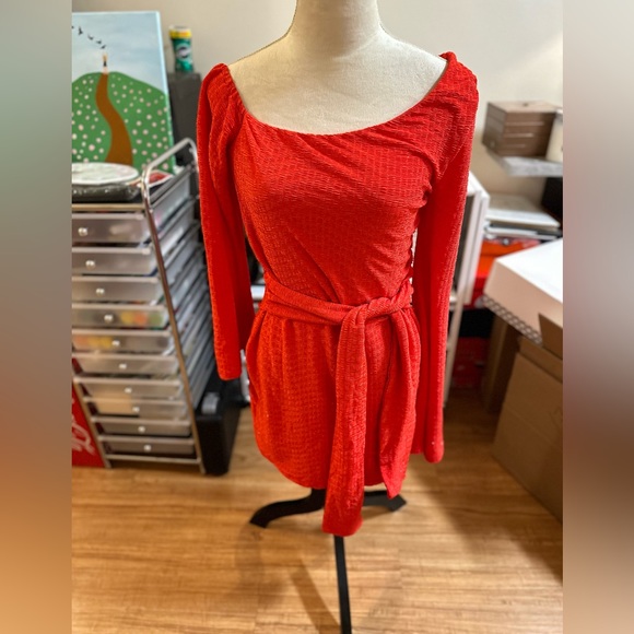 Privacy Please Red Dress cold shoulder - Picture 3 of 8